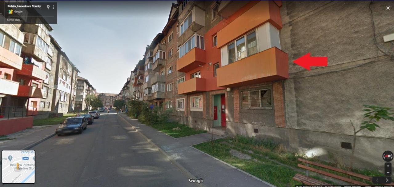 Home Away From Home Petrila Exterior foto